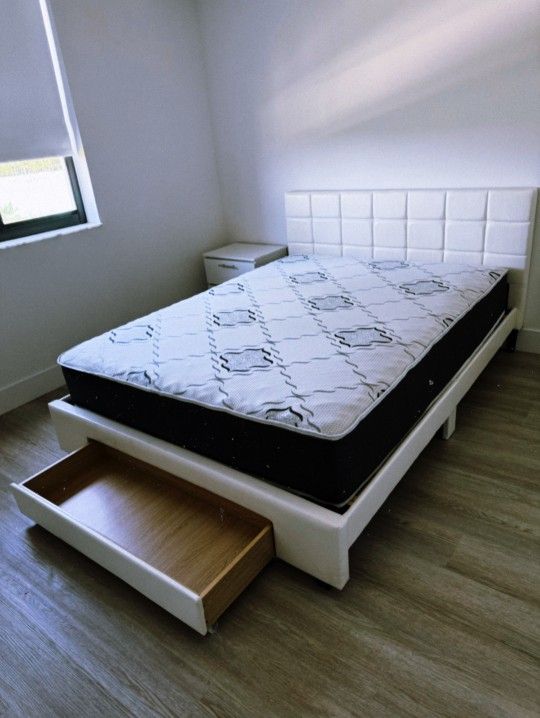 New Queen Size Bed Frame With Storage Queen Size Mattress Included Everything New