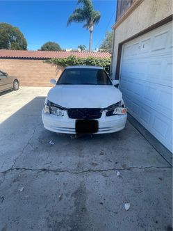 2000 Toyota Camry