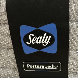 NEW (never used) Sealy Posturepedic queen mattress