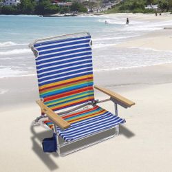 🌈 Colorful Folding Beach Chair – Great Condition! 🏖️☀️