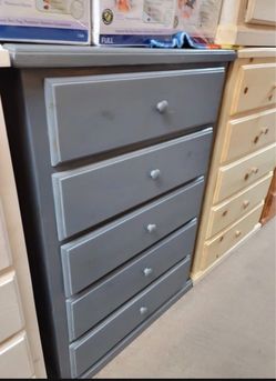 Five drawers dresser