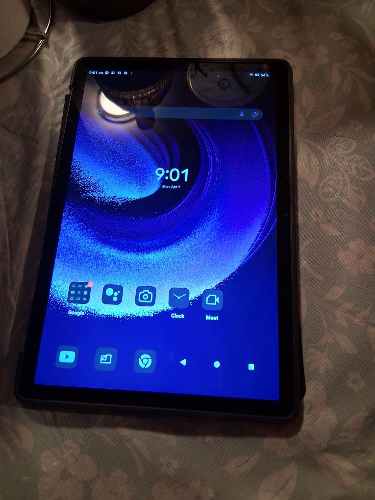 Brand New 11" Android Tablet Comes With Case & Pen