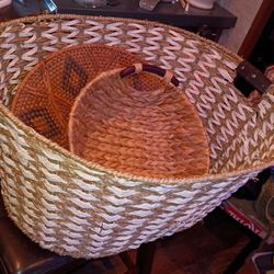 3 Like New Wicker Baskets 1 Large Laundry,Table Centerpiece And A Regular Basket All In Like New Cond 