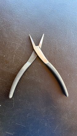 CRAFTSMAN 8” Inch Long Reach Duck Bill Pliers 45087