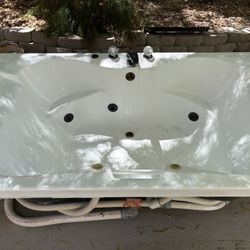 Jacuzzi Tub 