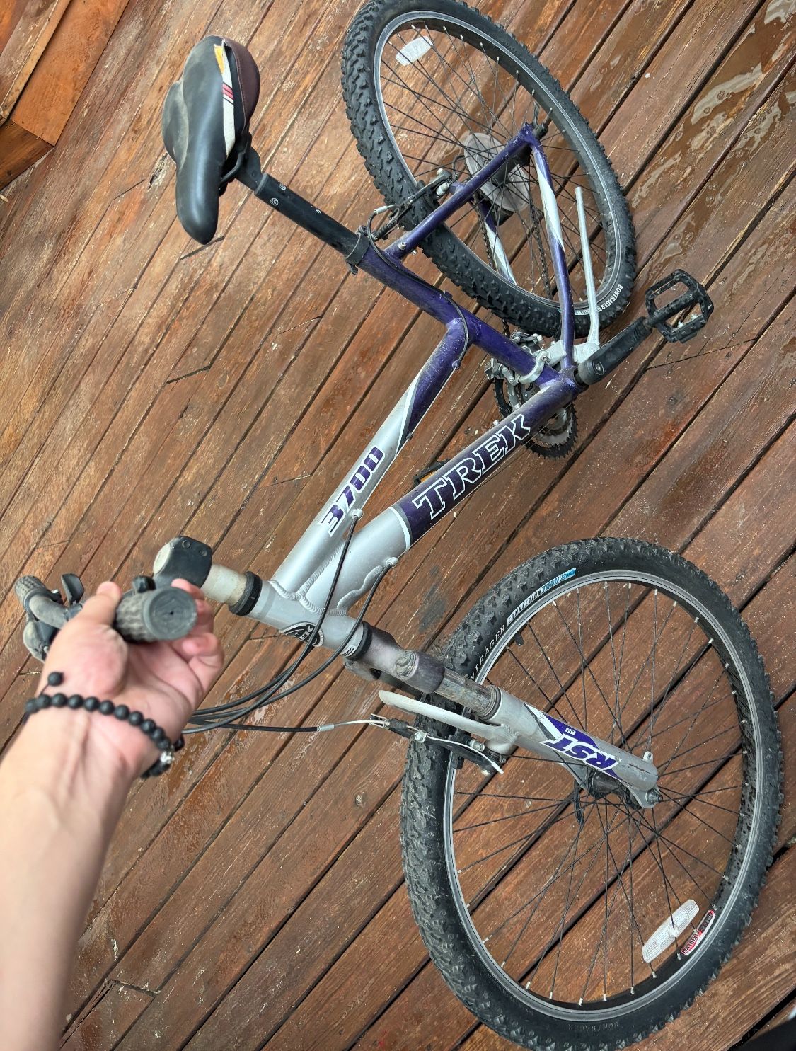 3700 Trex Mountain Bike
