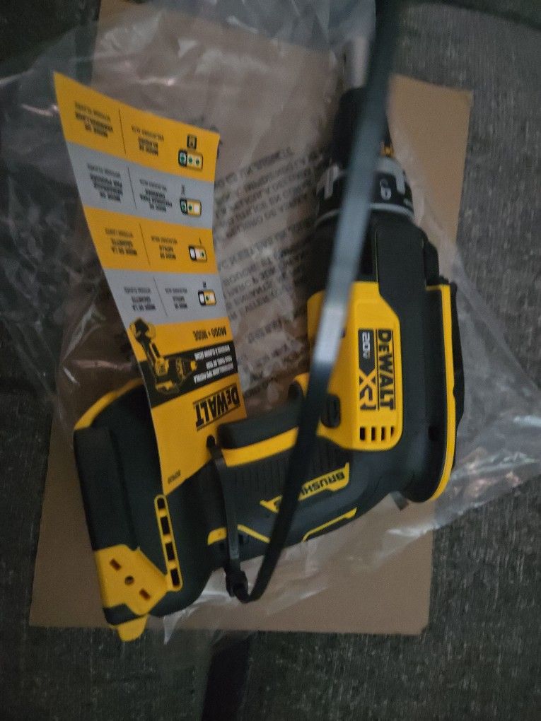 DEWALT 20VMAX XR BRUSHLESS DRYWALL SCREW (TOOL ONLY) NEW PRICE IS FIRM