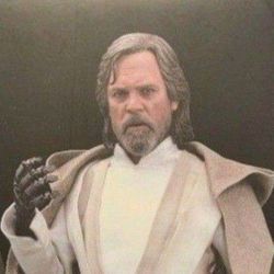 Hot Toys 🔥 Luke Skywalker 