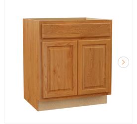 Hampton Bay Hampton 30 in. W x 24 in. D x 34.5 in. H Assembled Base Kitchen Cabinet in Medium Oak