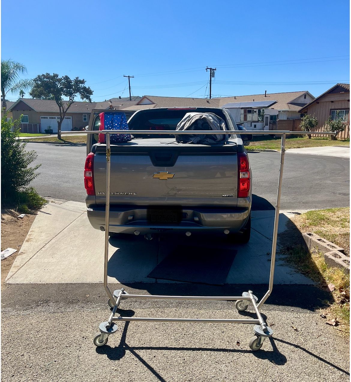 Industrial Foldable/extendable Clothing Rack On Wheels 