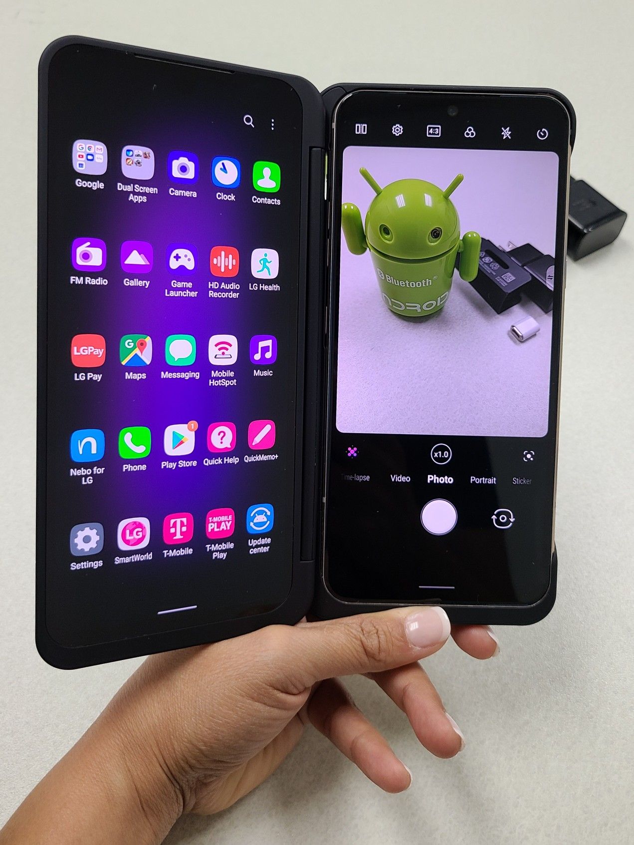 LG V60 ThinQ 5G con Dual Screen (T-Mobile y Metro PCS)