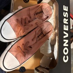 Converse Tennis Shoes