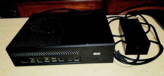Xbox one 500gb Console with 3 games