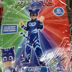 Costume