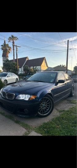 2003 BMW 325i