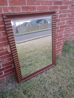 Wall Decor/ Pics & Mirrors