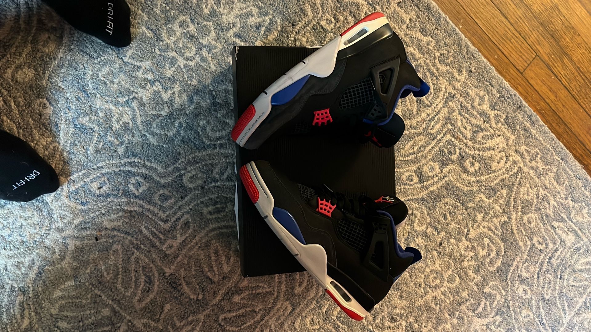 Air Jordan 4 Rare Air Sz 9.5