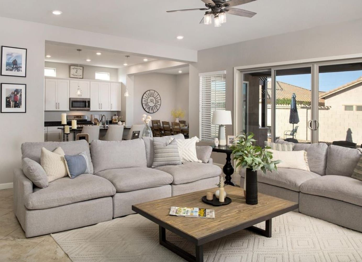 Pottery Barn Coffee Table 