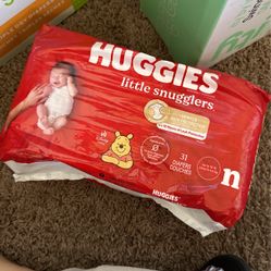 Huggies little Smugglers 