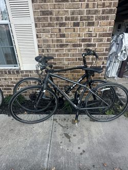 Trek bikes 29er Fx3 man and woman’s road bikes. XL 22.5 inch men’s frame ready to ride