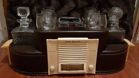 Vintage Porto-Server Baradio