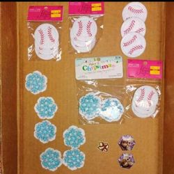#02 • Crafter's lot! Felt Baseball Applicates & Snowflakes For Holiday Craft Projects
