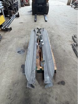2007-2014 Cadillac Escalade running boards