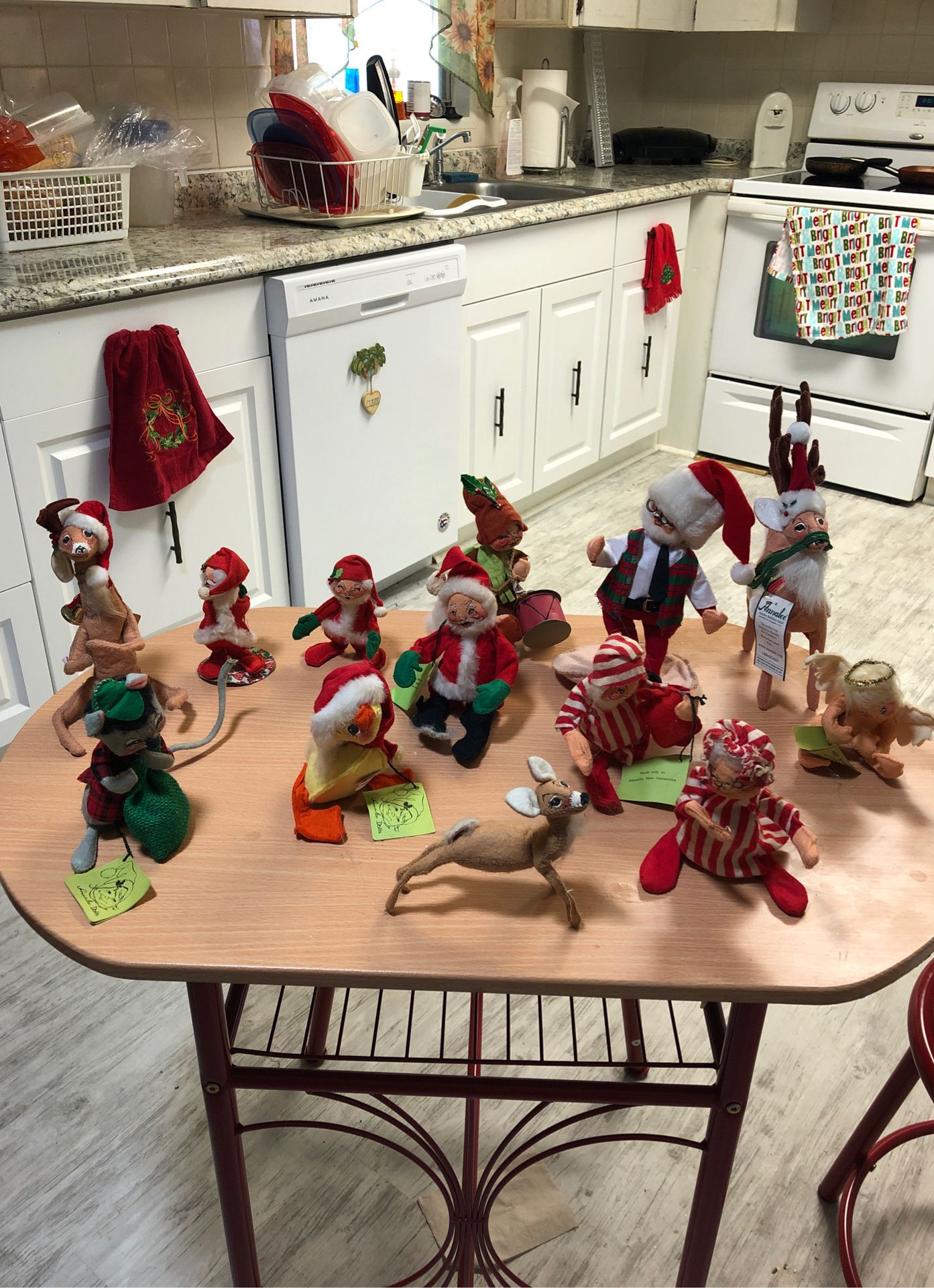 Anna Lee Christmas dolls