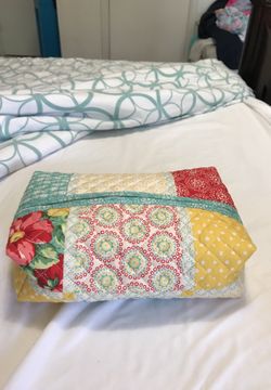 Cosmetic bag