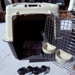Large Rolling Deluxe Airline Kennel - NEW