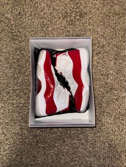 Air Jordan 11 Cherry 2023