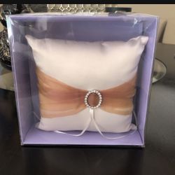 Ring Wedding Pillow 