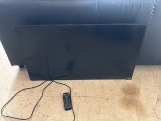 Vizio 39” TV with mount