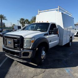 2012 Ford F450 Super Duty Regular Cab & Chassis
