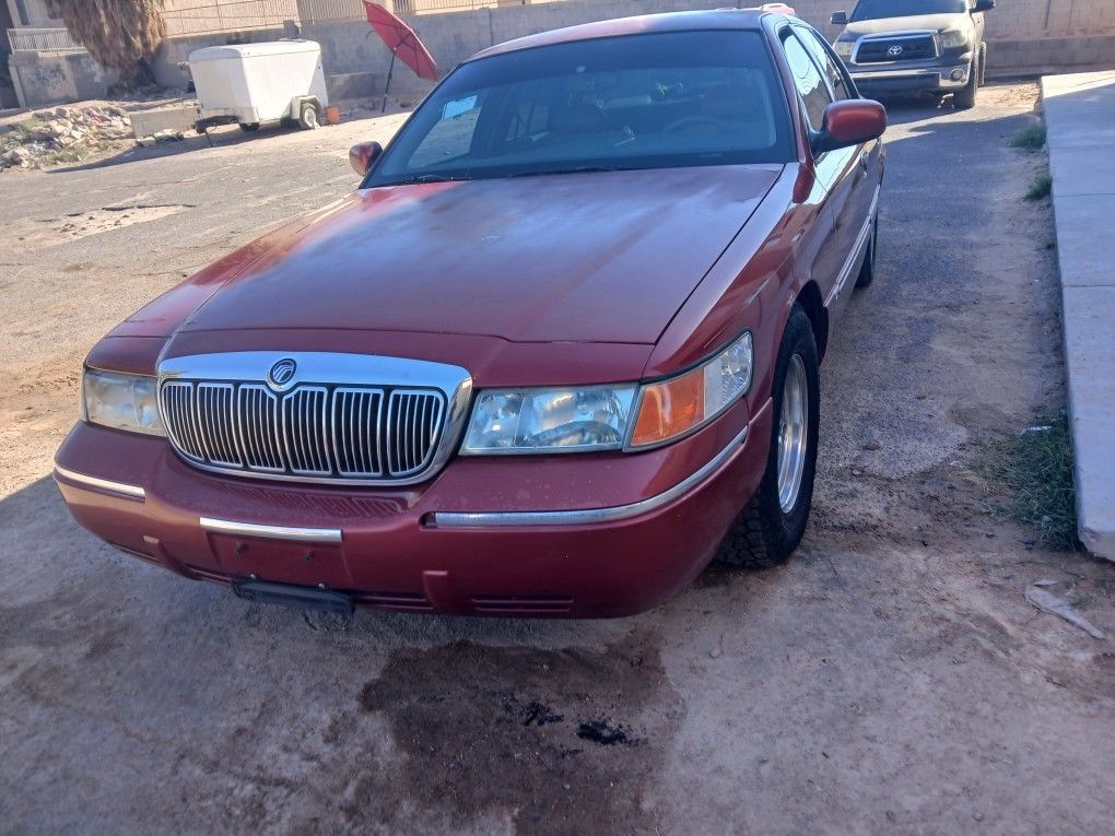 2000 Mercury Grand Marquis