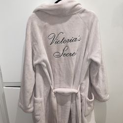 Victoria’s Secret Fluffy Robe 