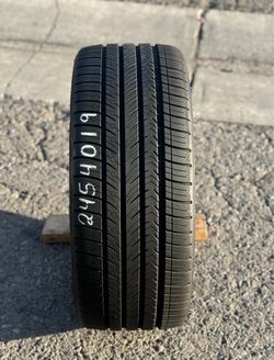 (1) 245/40/19  MICHELIN PILOT SPORT ALL SEASON