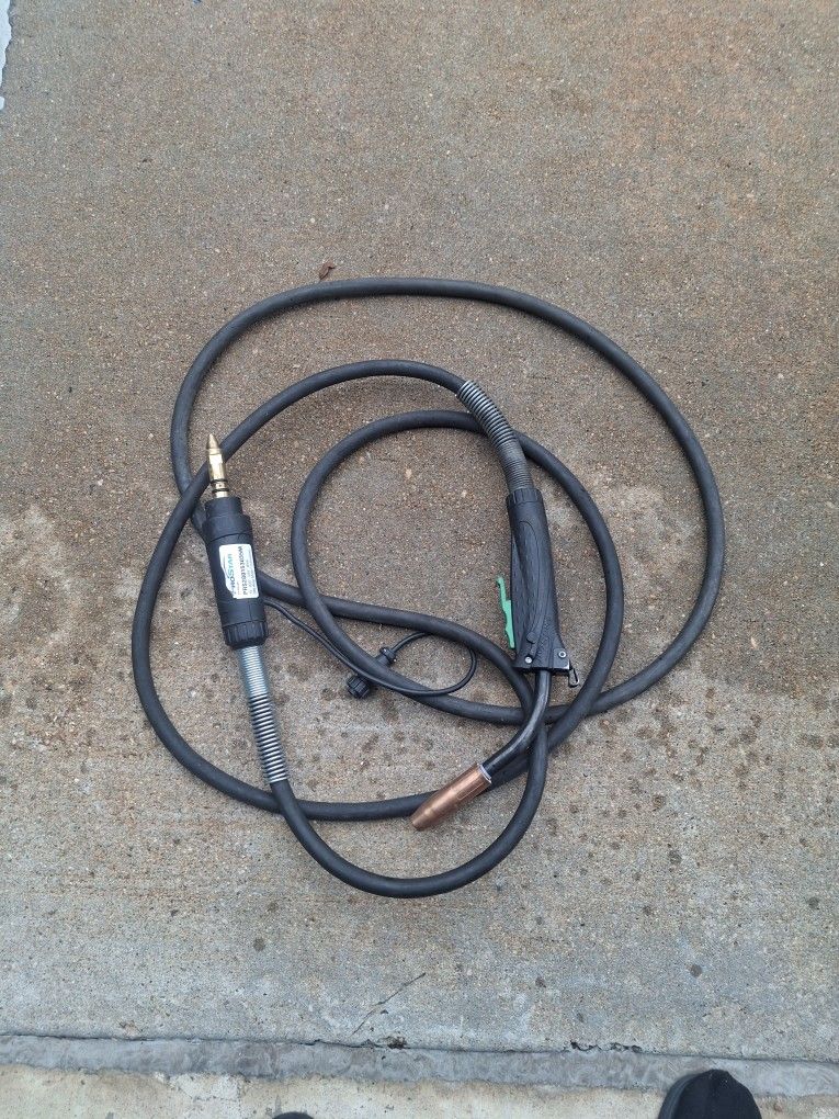 vendo Pistola para solda maquina miller 250 usada en buen Estado $80