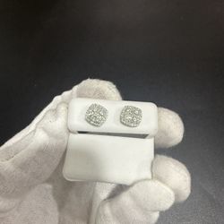 Men’s Earrings Moissanite 