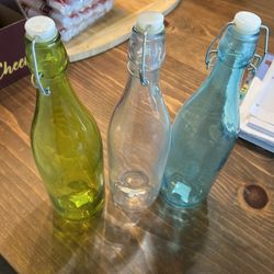 Set of 3 Glass Swing-Top Bottles – Assorted Colors