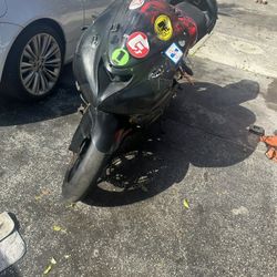 2005 Kawasaki 636 Race Bike, Clean Title Won’t Last And You Know It 18k Miles vortex Rear Sets That Cost Over $400 Vortex Gas Cap Cost Over $200