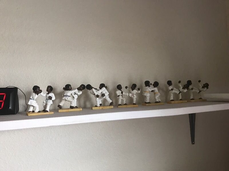 Karate men figurines 7 each