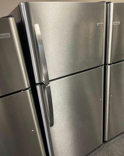 Frigidaire Stainless Steel Top Freezer Refrigerator