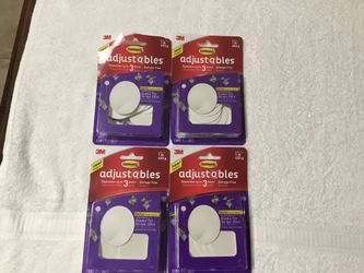 4 Packages Command® Adjustables Repositionable Quartz 1 lb Hooks, 7 ct