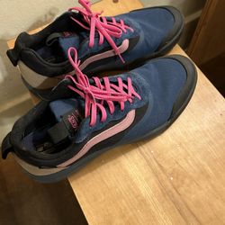 Vans Ultra Range . Men’s Size 11 1/2