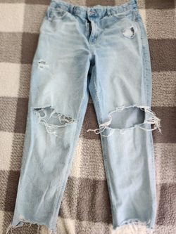 American Eagle Mom Jeans