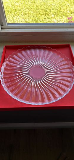 CRYSTAL PLATTER - Cristal d'Arques Soleil 12" Lead Crystal Platter. Made in France.