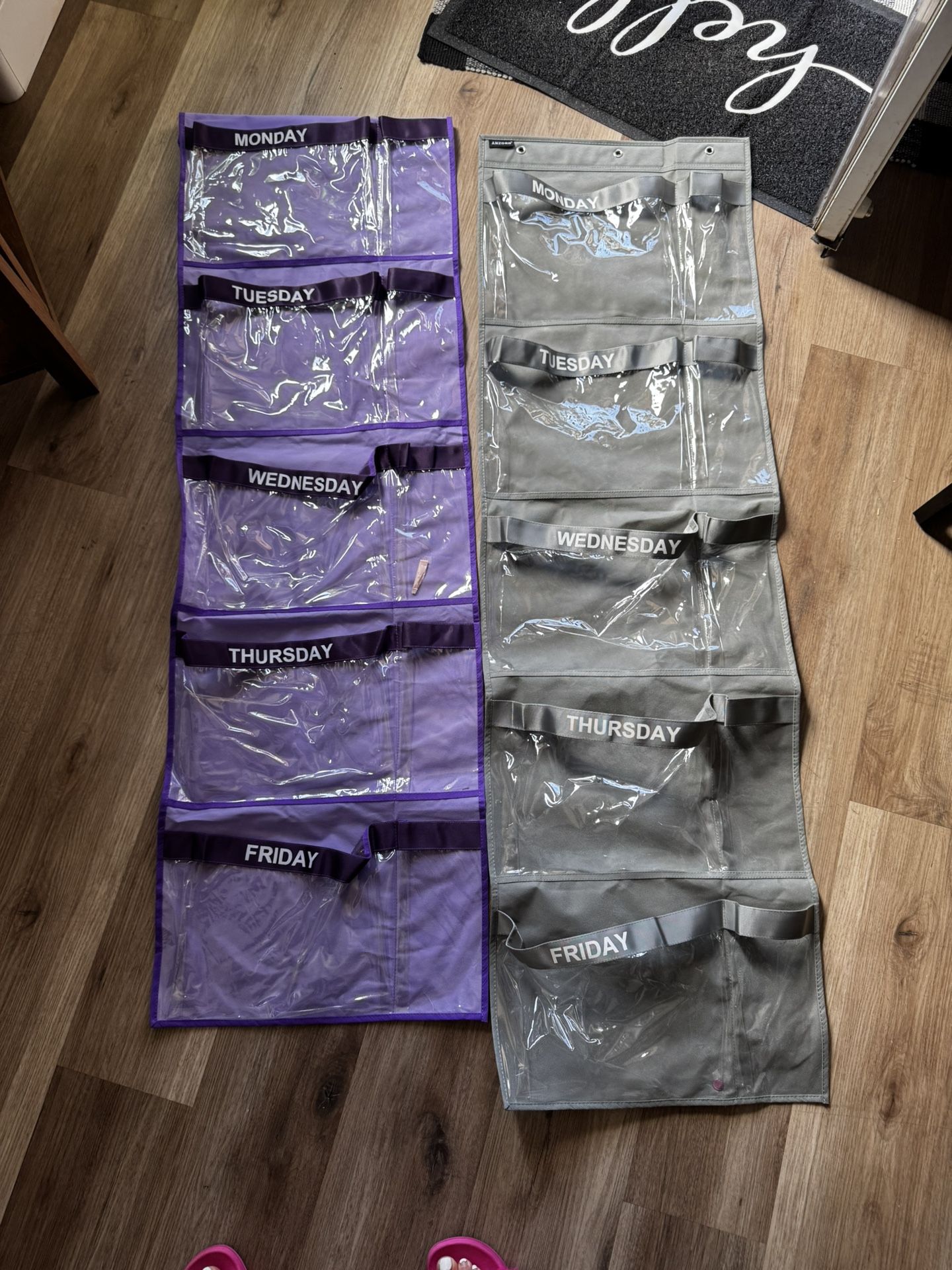 Kids Weekly Clothes Hanger