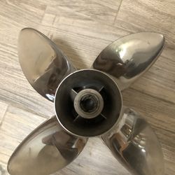 Mercury Bravo One LH Propeller