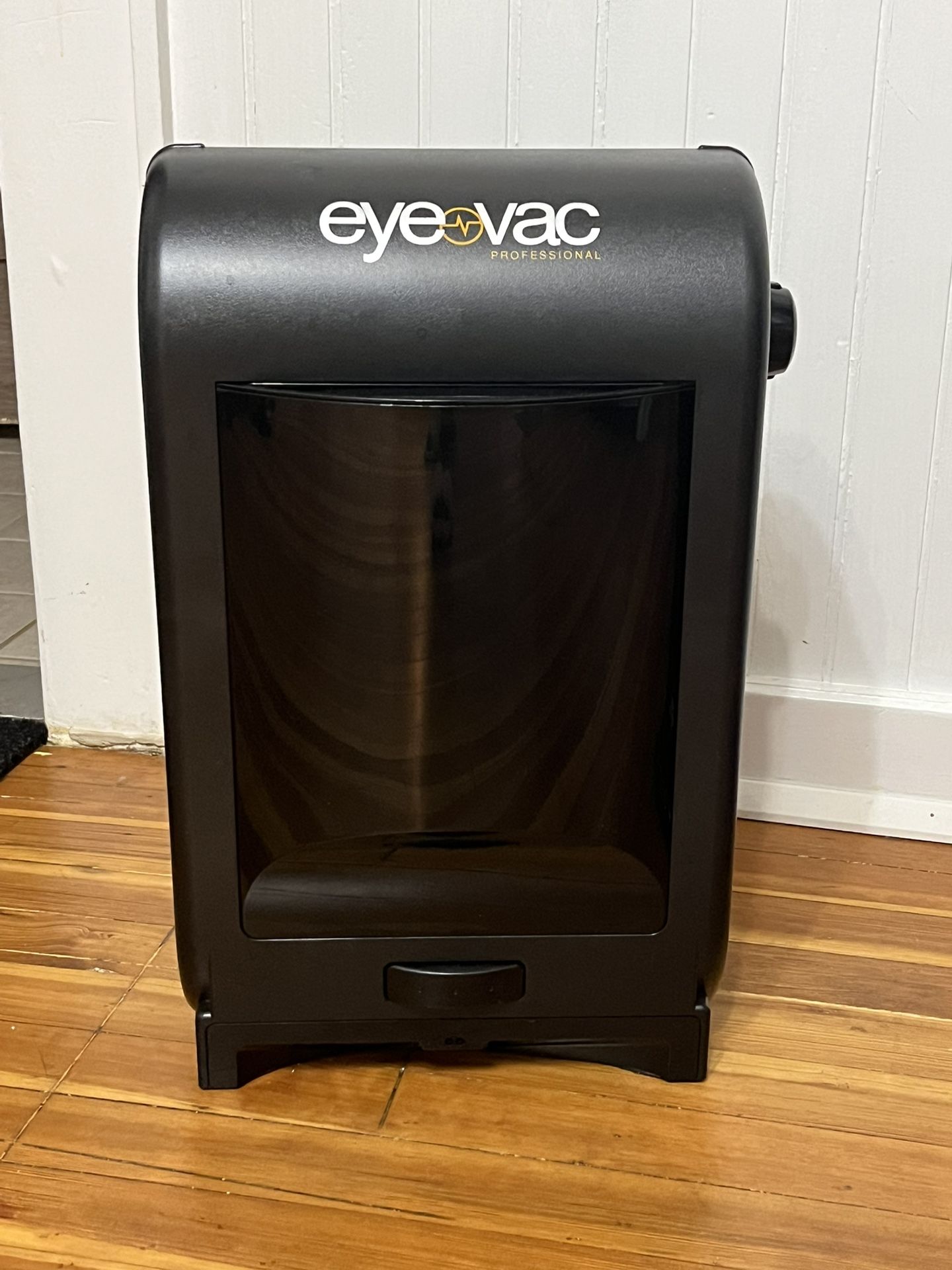 EYE-VAC Pro Touchless Vacuum, Automatic Dustpan, 1400W Bagless Canister for Salon and Pet Hair, Black